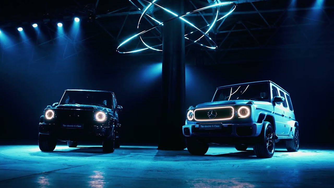 The Big Lighting Flash for The Mercedes Benz